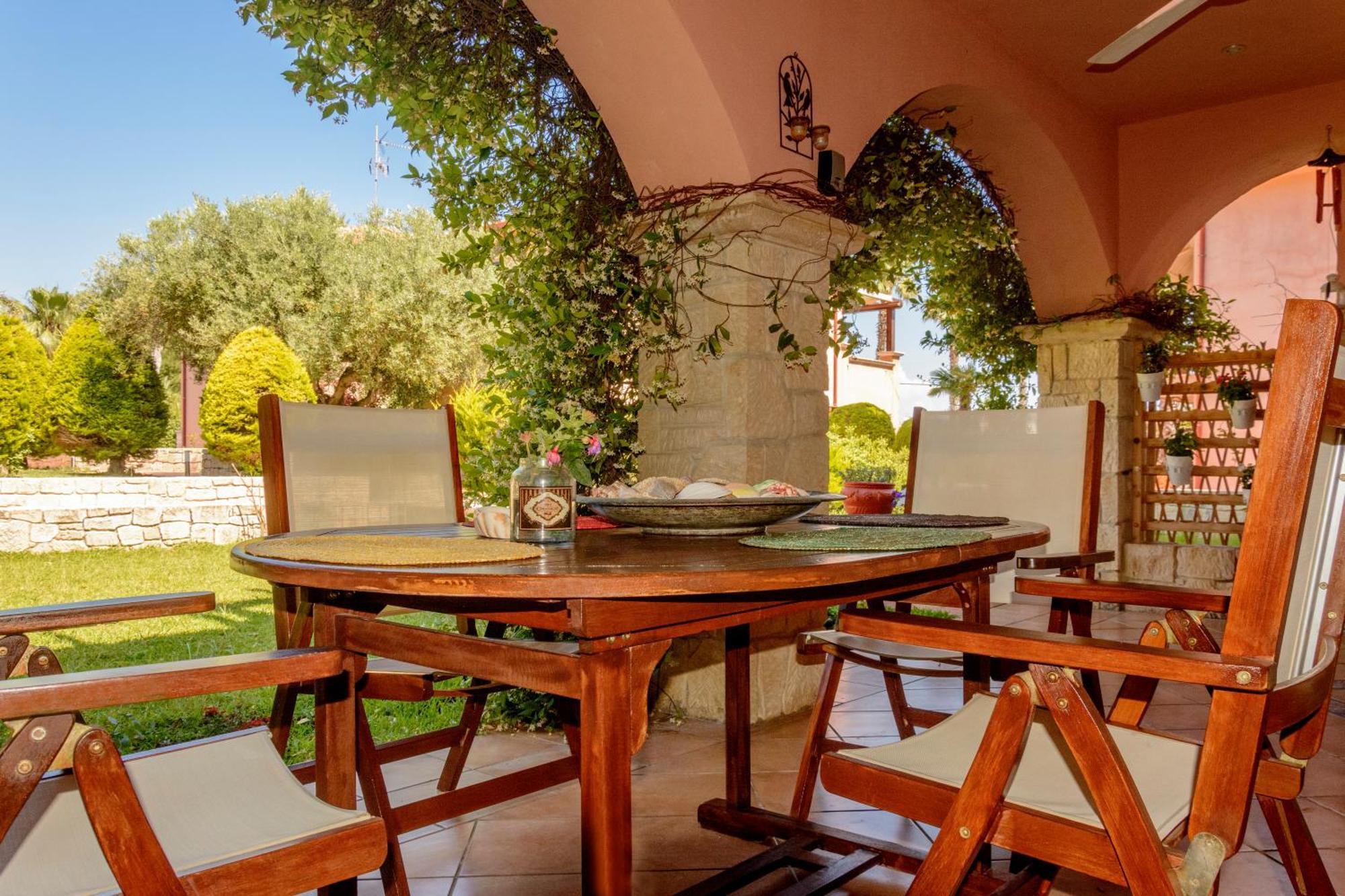 פפקוהורי La Luna House מראה חיצוני תמונה